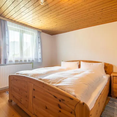 Apartment Haus Enzian I *